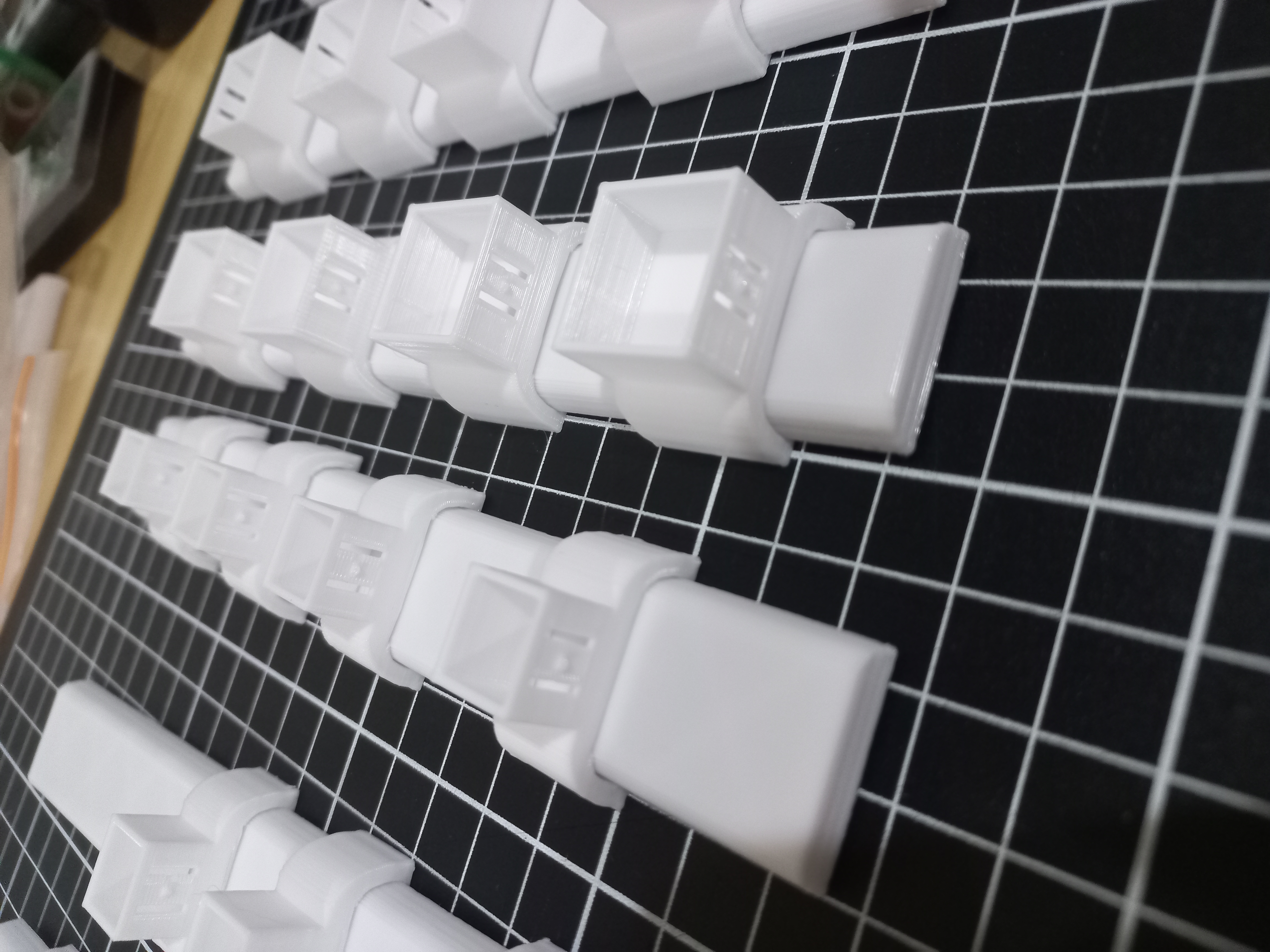 Socket Clip Rail